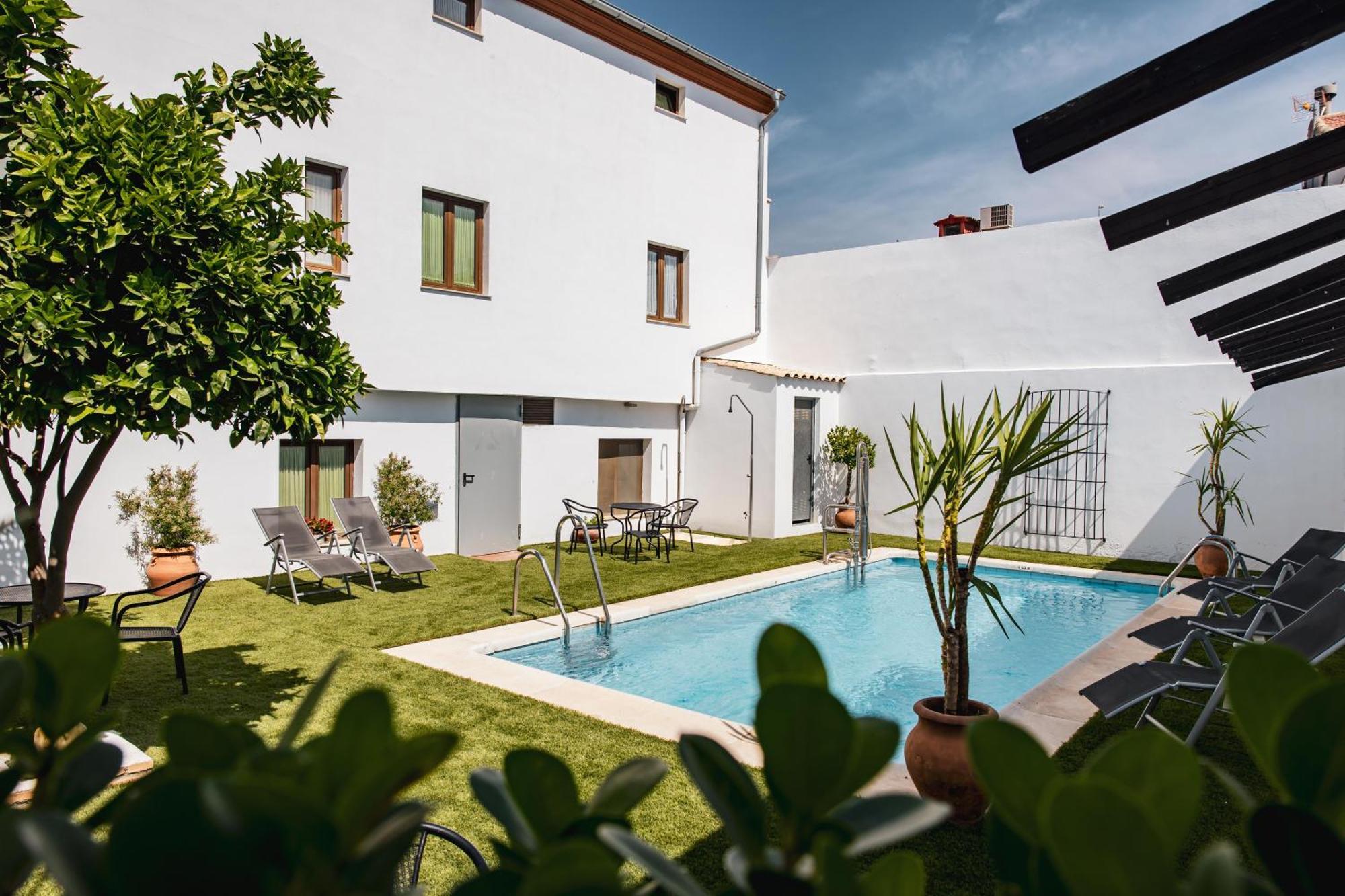Hostal Aznaitin Baeza Extérieur photo