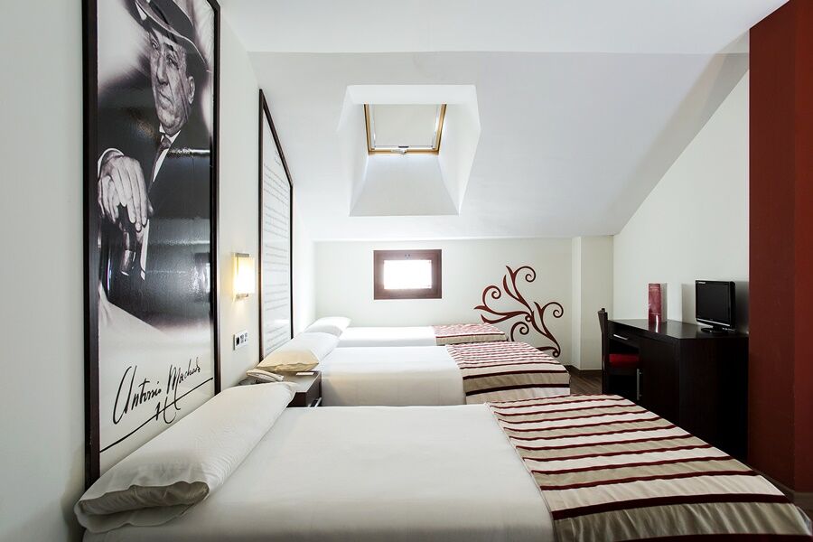 Hostal Aznaitin Baeza Extérieur photo